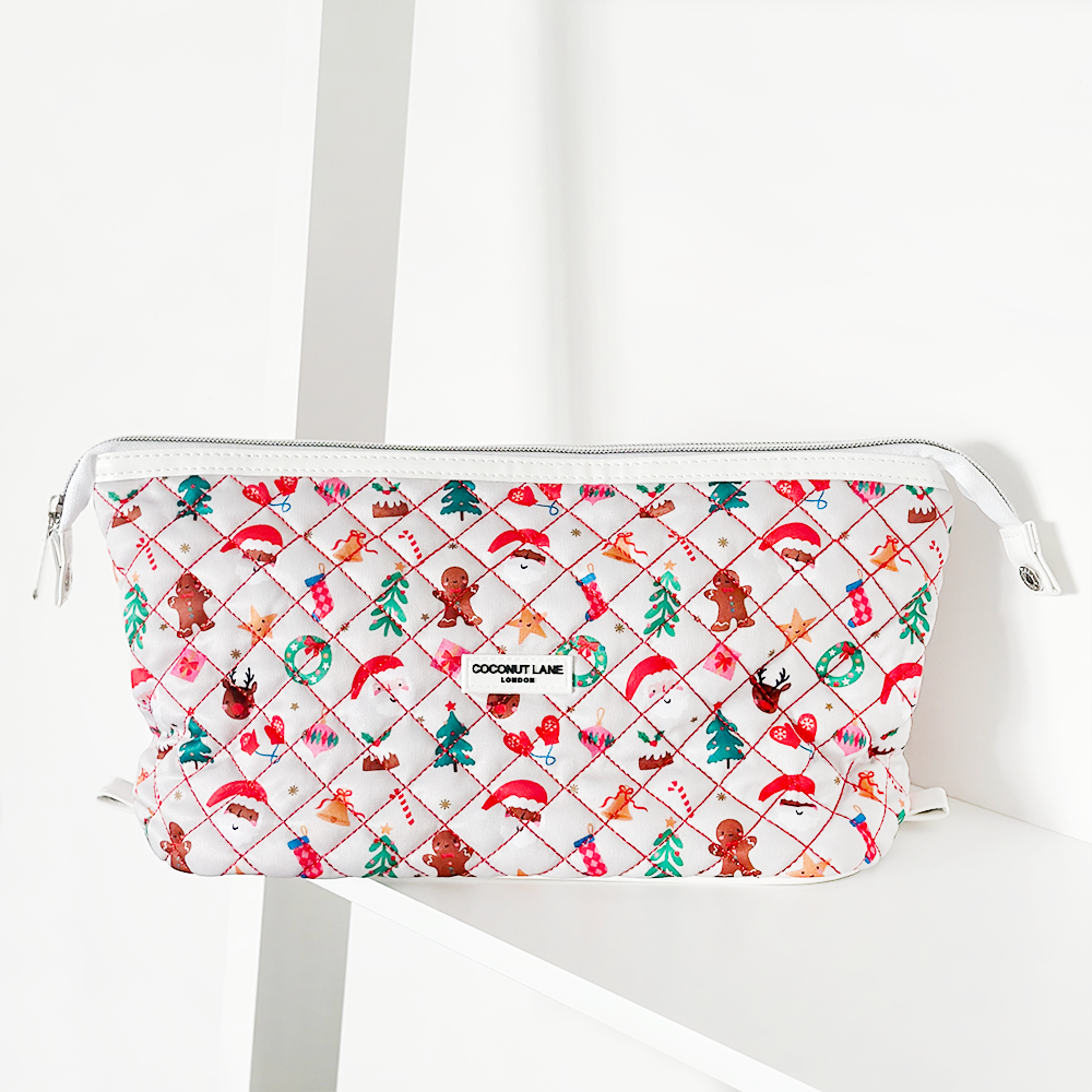 Expandable Makeup Bag - Quilted Christmas Party