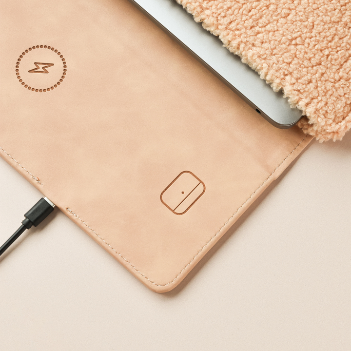 Wireless Charging Laptop Sleeve - Teddy Caramel