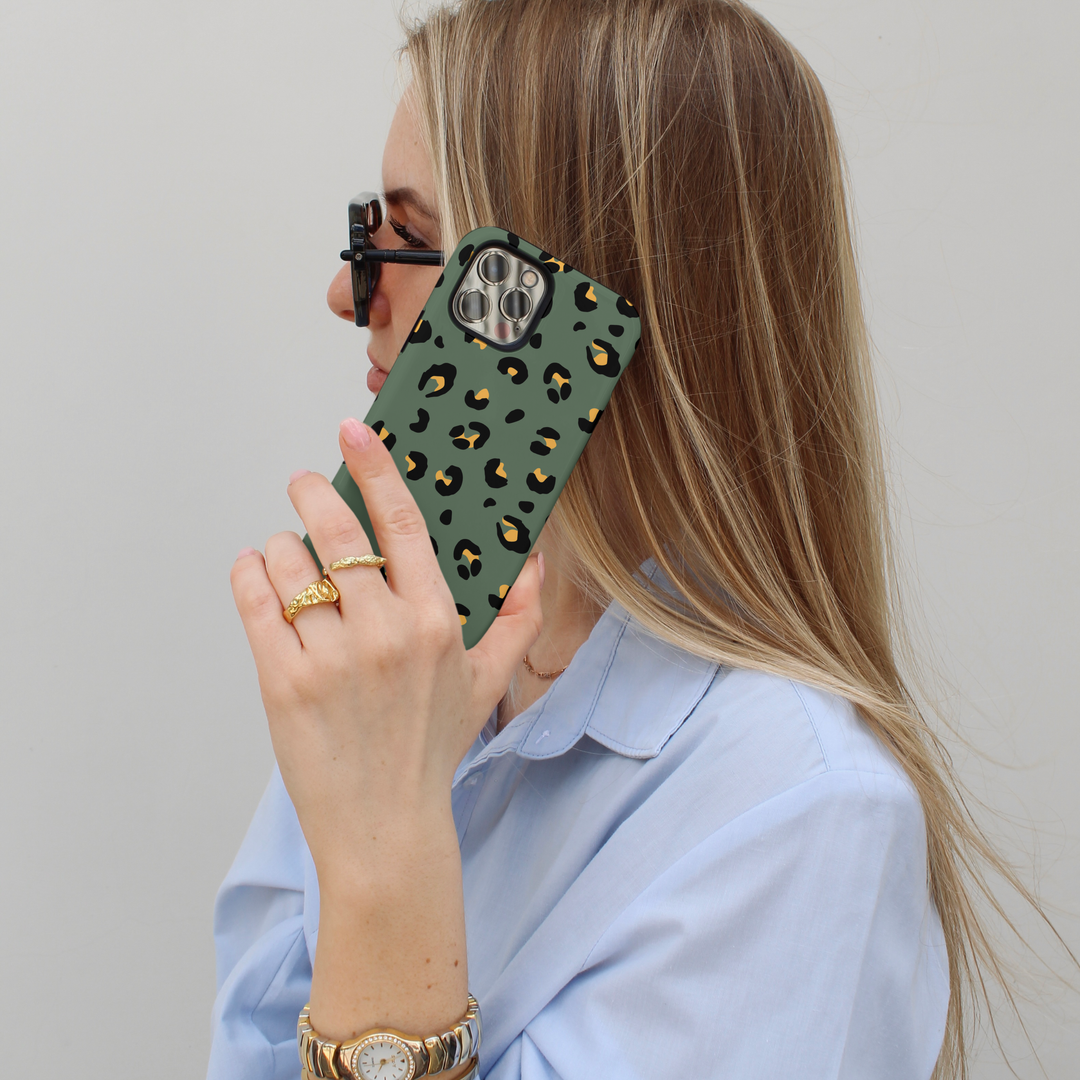 Tough MagSafe® Phone Case - Khaki Leopard